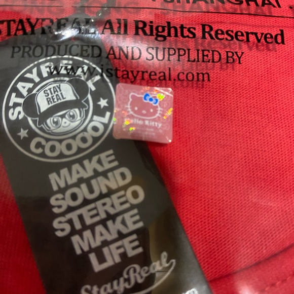Stay Real X Sanrio Hello Kitty Dot Dot Kitty t-shirt Size F NWT - Picture 8 of 8